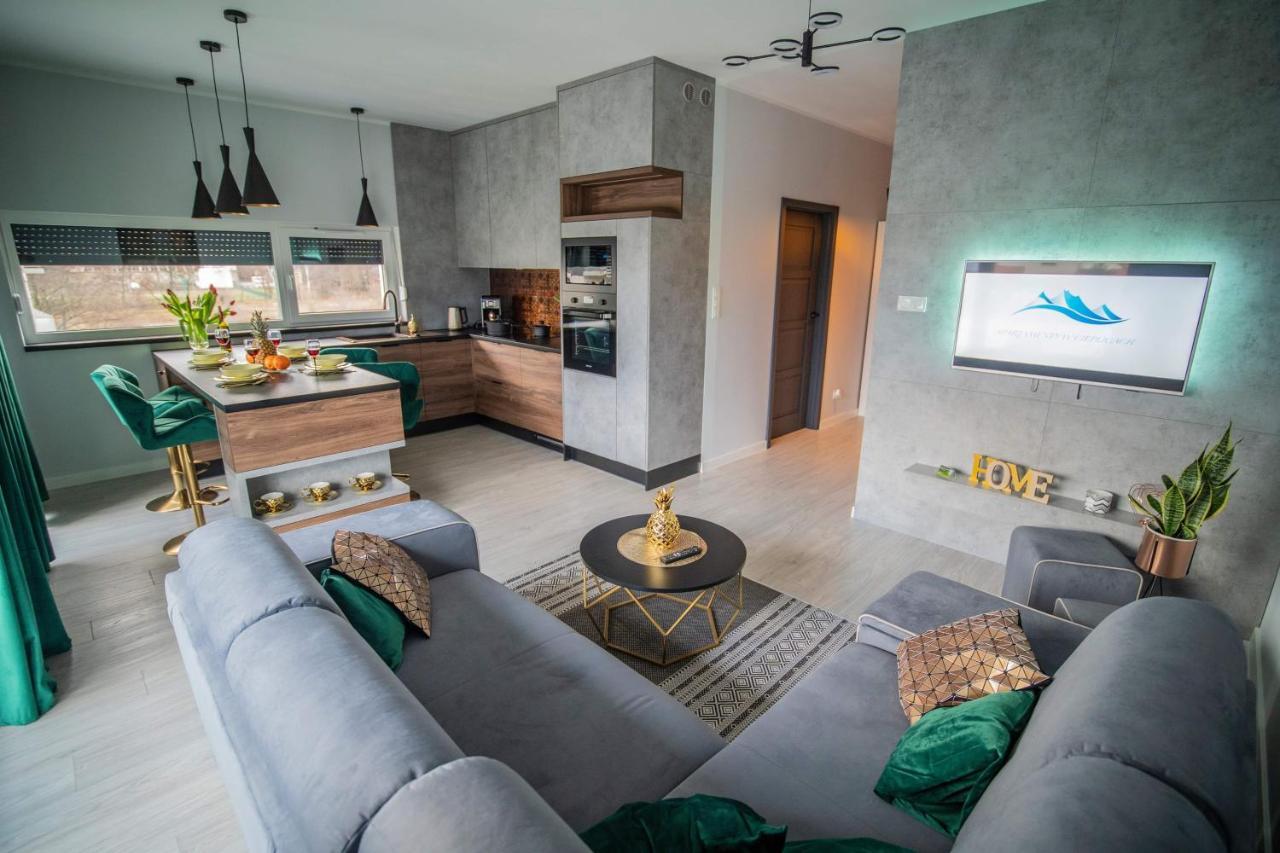 Apartament W Cieplicach Deluxe Jelenia Gora Ngoại thất bức ảnh