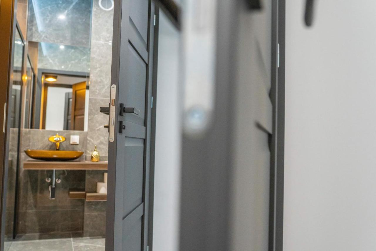 Apartament W Cieplicach Deluxe Jelenia Gora Ngoại thất bức ảnh